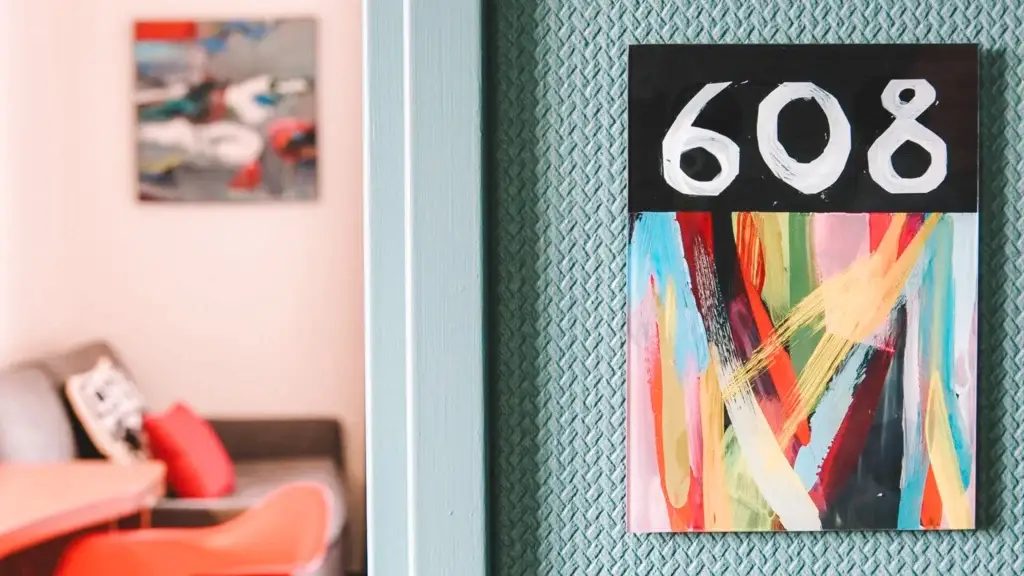 Chambre 608
